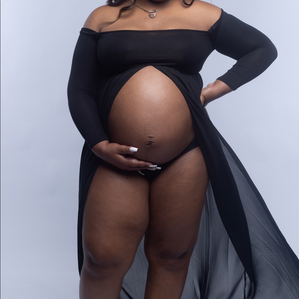 Maternity Gown - Picture 2 of 3